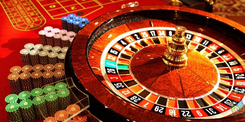 Lợi ích và rủi ro khi tham gia trò chơi bài Casino